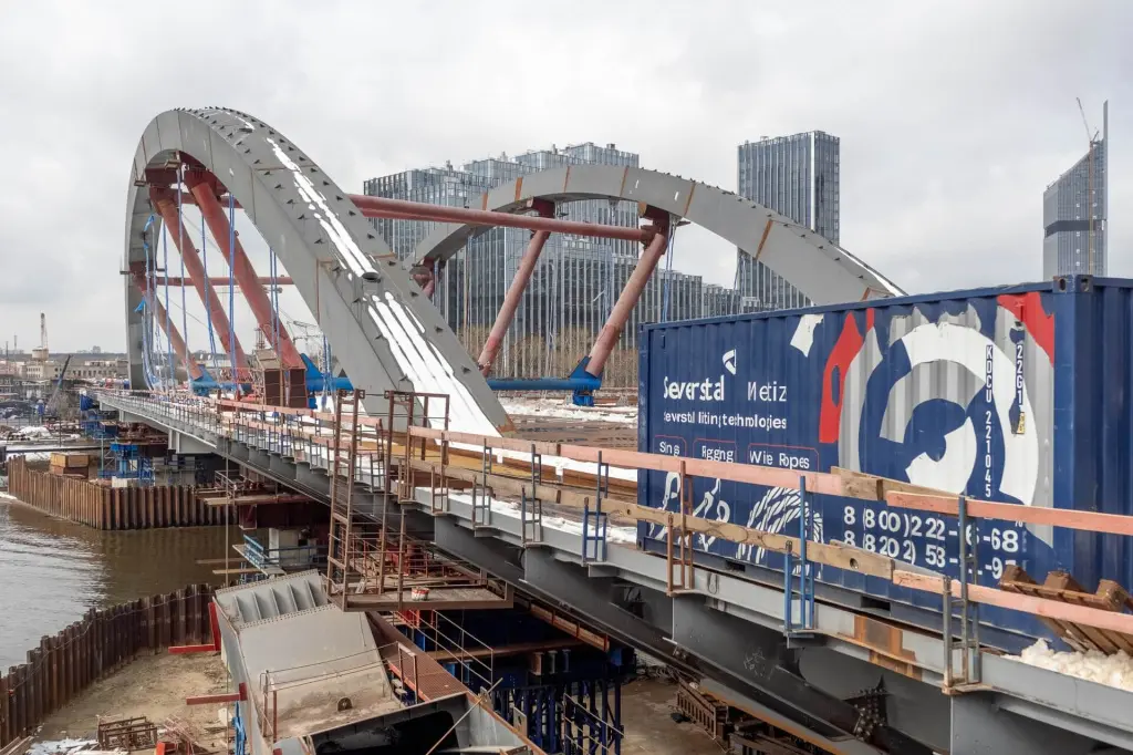 Мост через Москву-реку.jpg Мост через Москву-реку.jpg